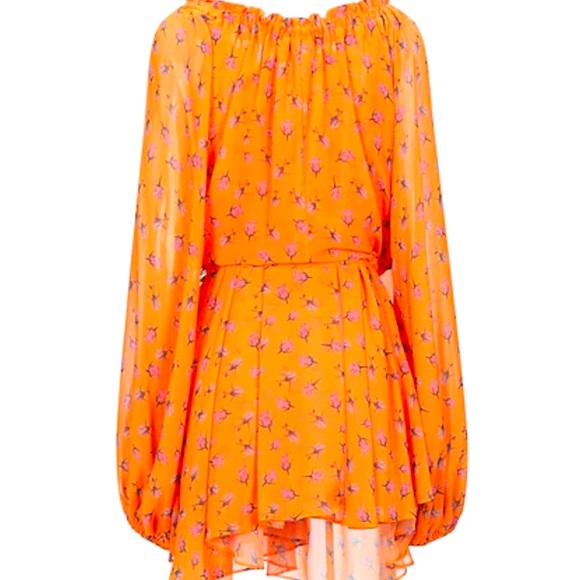 Beautiful off the shoulder floral dress. Stunning for a night out! - Picture 3 of 8